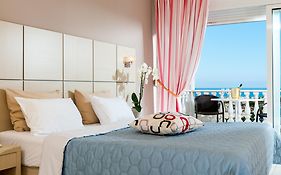 Hotel Matheo Villas & Suites